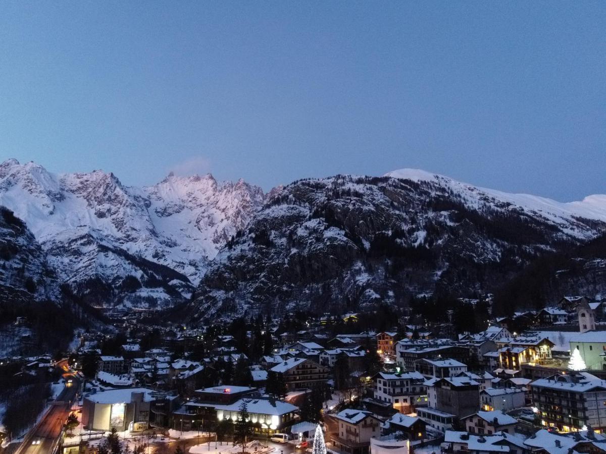 Hotel Walser Courmayeur Ngoại thất bức ảnh