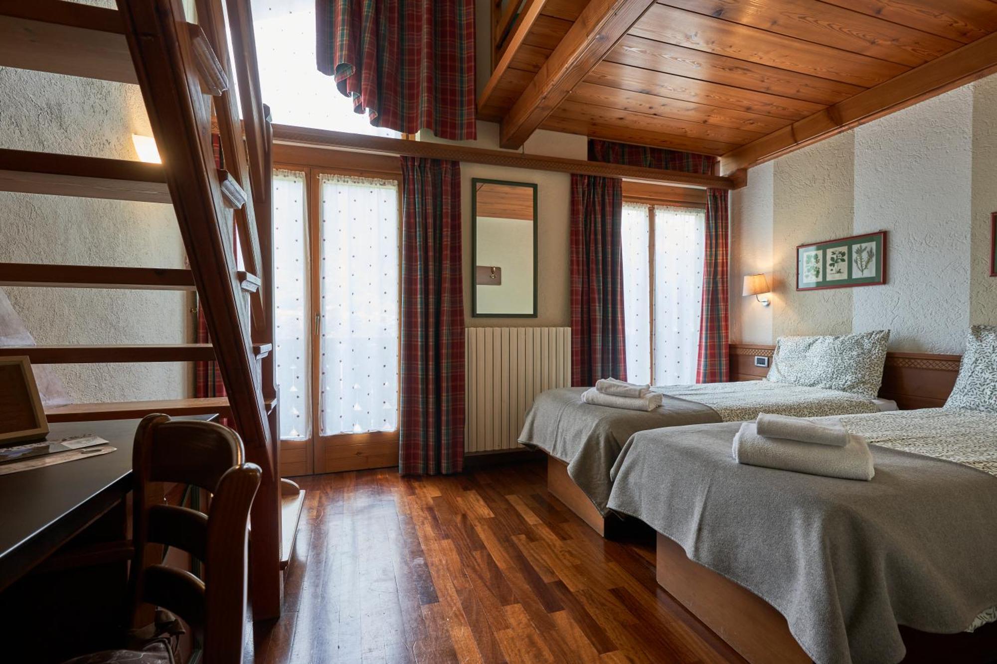Hotel Walser Courmayeur Ngoại thất bức ảnh