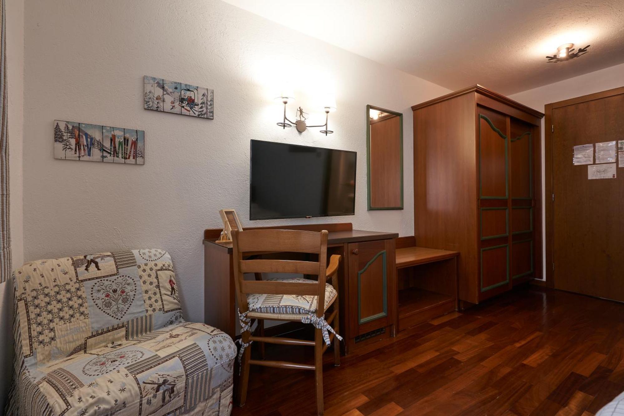 Hotel Walser Courmayeur Ngoại thất bức ảnh