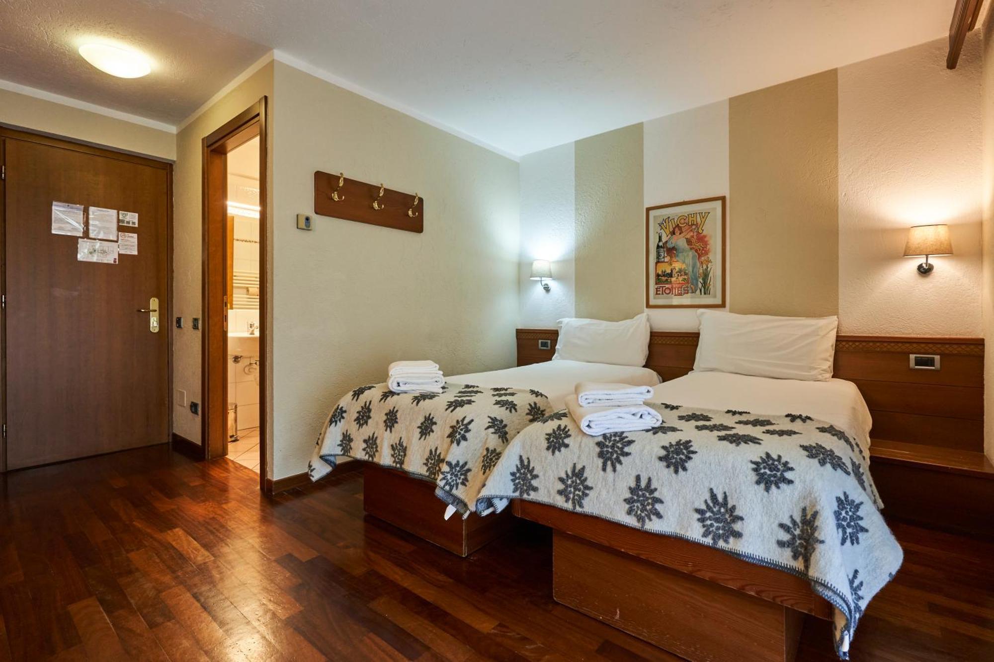 Hotel Walser Courmayeur Ngoại thất bức ảnh