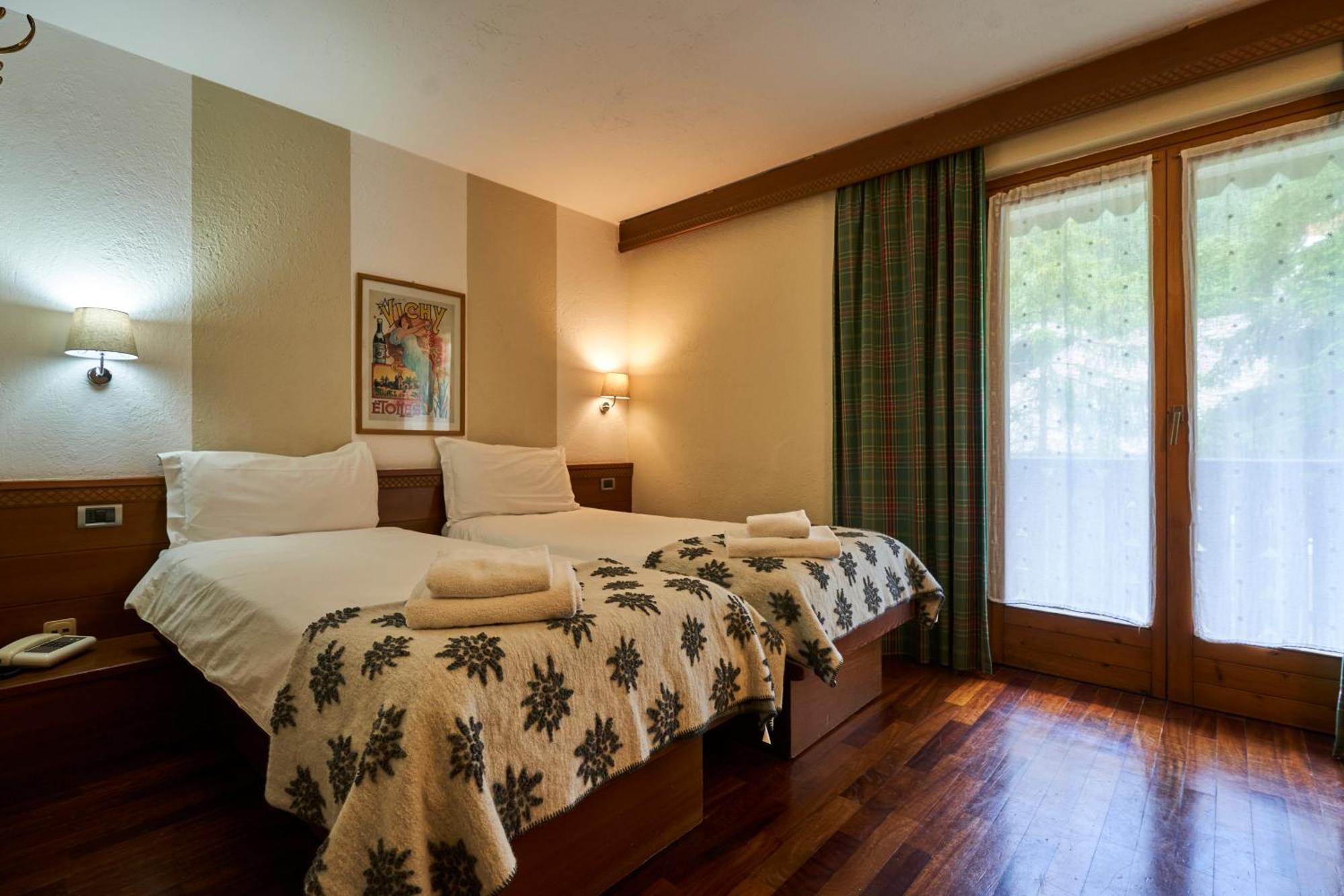Hotel Walser Courmayeur Ngoại thất bức ảnh